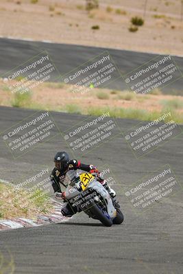 media/Jun-04-2022-WERA (Sat) [[b852bbbd55]]/Race 8 Superbike Expert Novice V7 HW/